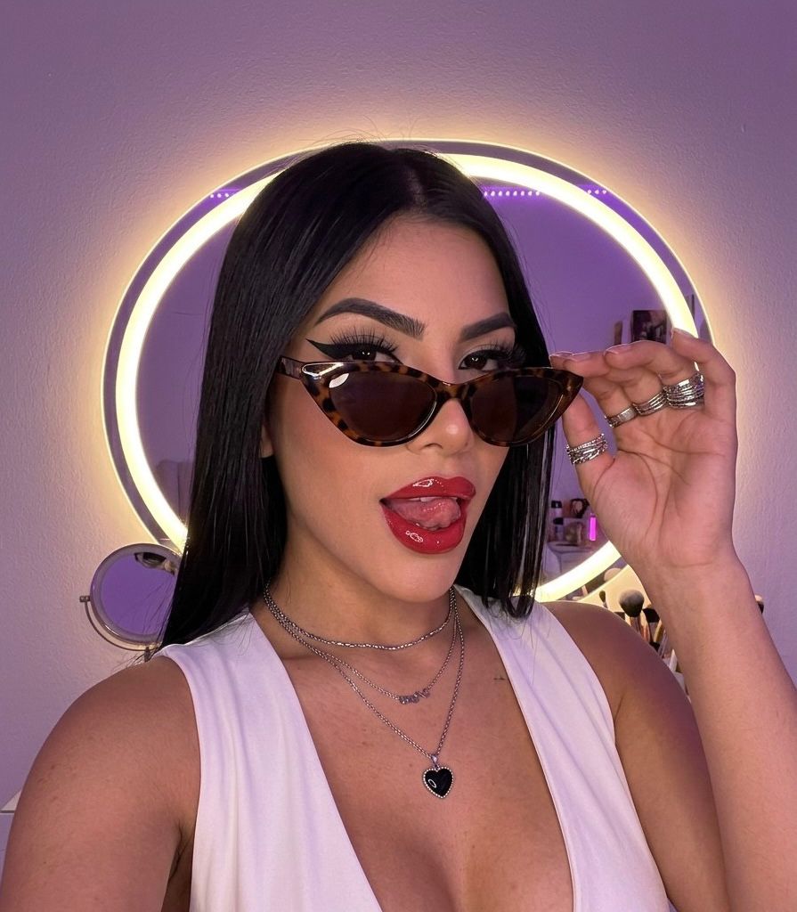 Escort - VALERY - Ibiza Tops